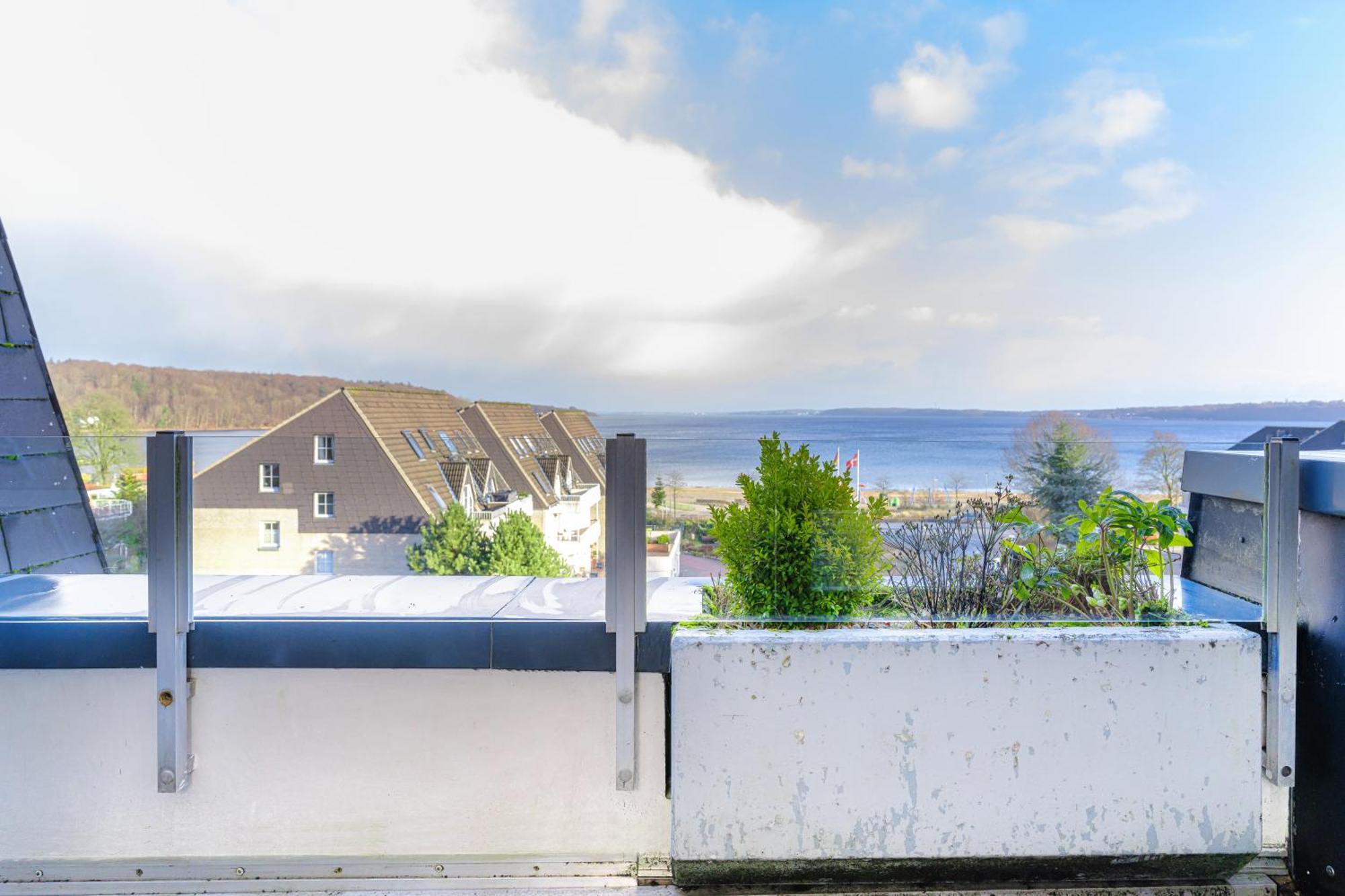 Koje Seaside Apartment Харисле Екстериор снимка